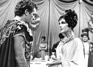 Hollywood Photo Archive - Elizabeth Taylor - Cleopatra