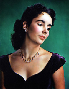 Hollywood Photo Archive - Elizabeth Taylor