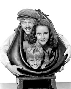 Hollywood Photo Archive - National Velvet - Elizabeth Taylor, Andy Rooney and Jackie Jenkins