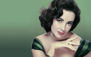 Hollywood Photo Archive - Elizabeth Taylor