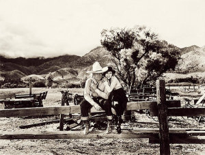 Hollywood Photo Archive - Buck Jones