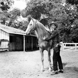 Hollywood Photo Archive - Roy Rogers