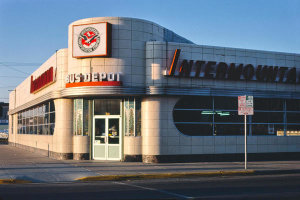 John Margolies - Intermountain Bus Depot, 1st Avenue S. and 4th Street, Great Falls, Montana