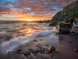 Tim Fitzharris - Beach at sunset, Sonoma Coast State Park, Big Sur, California