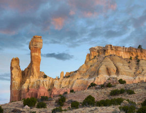 Tim Fitzharris - Rock formation at dawn, Chimney Rock, Ghost Ranch, New Mexico