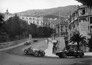 Anonymous - Passing at the 1932 Monaco Grand Prix