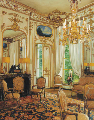 Lone - Gold Sitting Room