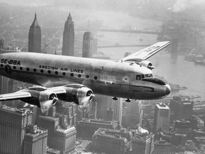 Unknown - Aircraft Flying over City, 1946