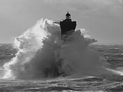 Jean Guichard - Phare du Four lors d'une Tempete