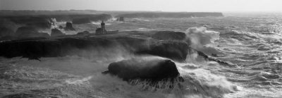 Jean Guichard - Phare des Poulains lors d'une Tempete