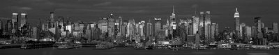 Richard Berenholtz - Manhattan Skyline, NYC (B&W)