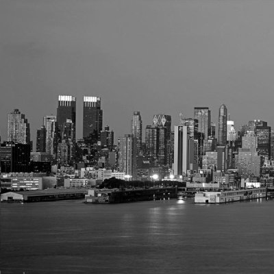 Richard Berenholtz - Manhattan Skyline, NYC (left)