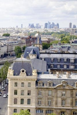 Vadim Ratsenskiy - View of Paris (right)