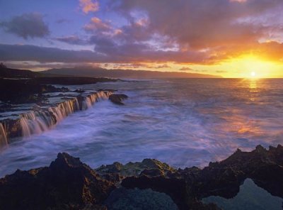 Tim Fitzharris - Sunset at Shark's Cove, Oahu, Hawaii