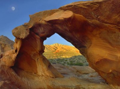 Tim Fitzharris - Arch Rock and moon, Valley of Fire State Park, Nevada