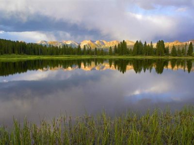 Tim Fitzharris - Mountains in the Weminuche Wilderness reflected in Molas Lake, Colorado