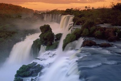 Thomas Marent - Cascades of the Iguacu Falls, the world's largest waterfalls, Iguacu National Park, Argentina