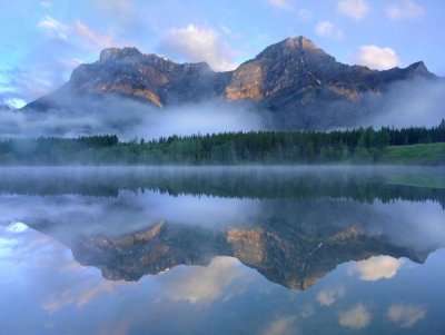 Tim Fitzharris - Fortress Mountain shrouded in fog, Kananaskis Country, Alberta, Canada