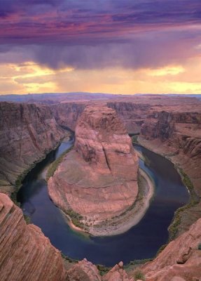 Tim Fitzharris - Storm clouds over the Colorado River at Horseshoe Bend near Page, Arizona