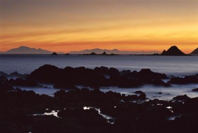 Andy Reisinger - South Island seen from Island Bay at sunset, Wellington, New Zealand