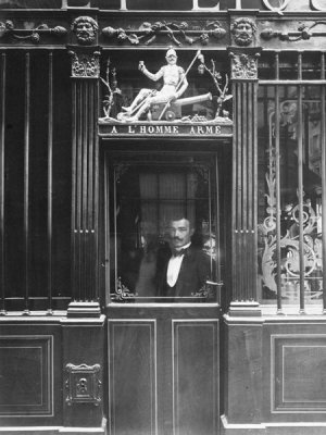 Eugène Atget - Paris, 1900 - Restaurant, rue des Blancs Manteaux