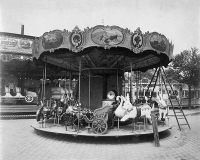 Eugène Atget - Paris, 1923 - Fête du Trône, Street Fair