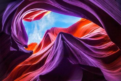 Nanouk El Gamal - Magical Lower Antelope Canyon