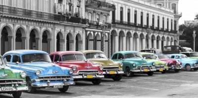 Pangea Images - Cars parked in line, Havana, Cuba