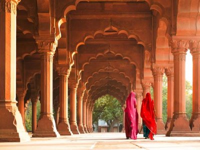 Pangea Images - Women in traditional dress, India