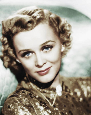 Hollywood Photo Archive - Gloria Stuart