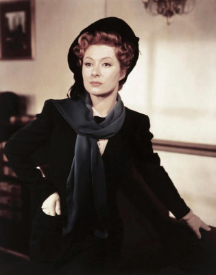 Hollywood Photo Archive - Greer Garson - Blossoms in the Dust