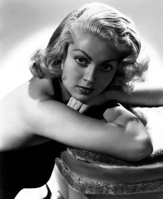 Hollywood Photo Archive - Lana Turner