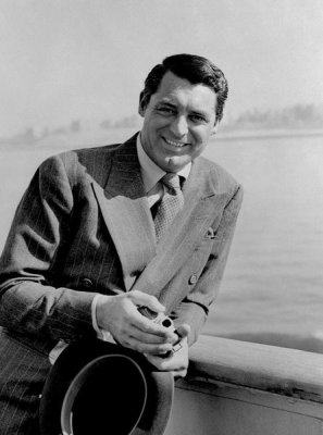 Hollywood Photo Archive - Cary Grant