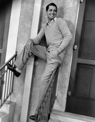 Hollywood Photo Archive - Cary Grant