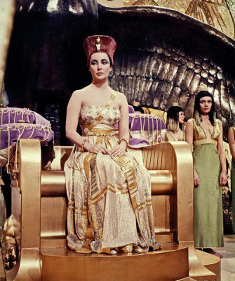 Hollywood Photo Archive - Elizabeth Taylor - Cleopatra