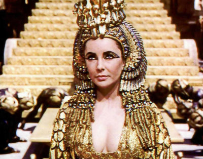 Hollywood Photo Archive - Elizabeth Taylor - Cleopatra