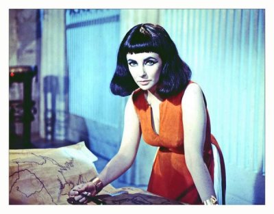 Hollywood Photo Archive - Elizabeth Taylor - Cleopatra