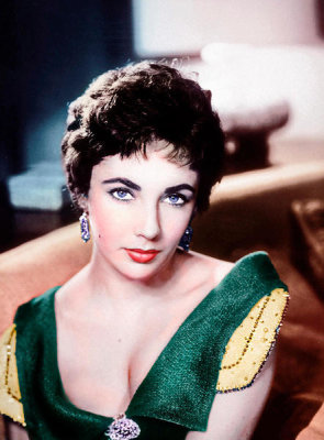 Hollywood Photo Archive - Elizabeth Taylor