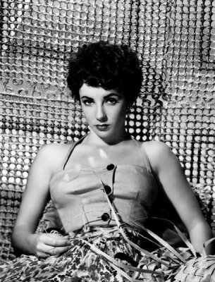 Hollywood Photo Archive - Elizabeth Taylor