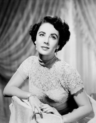 Hollywood Photo Archive - Elizabeth Taylor