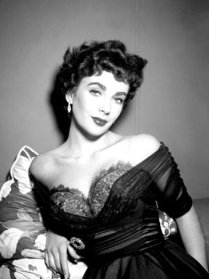 Hollywood Photo Archive - Elizabeth Taylor