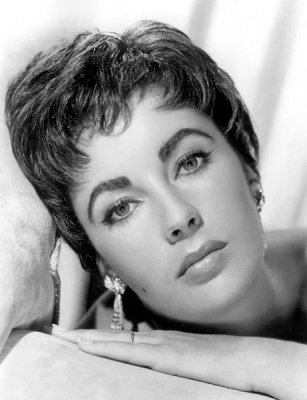 Hollywood Photo Archive - Elizabeth Taylor