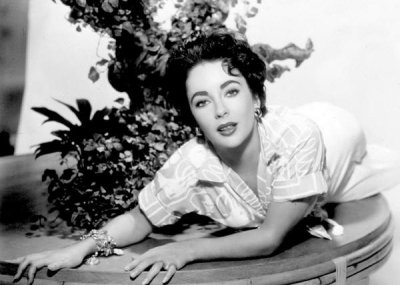Hollywood Photo Archive - Elizabeth Taylor