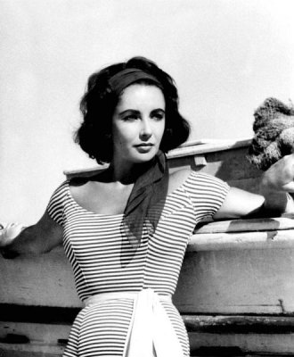 Hollywood Photo Archive - Elizabeth Taylor