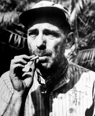 Hollywood Photo Archive - Humphrey Bogart in the African Queen