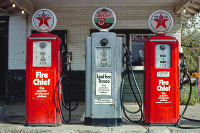 John Margolies - Texaco gas pumps, Milford, Illinois