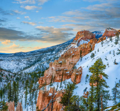 Tim Fitzharris - Hoodoos in winter, Bryce Canyon National Park, Utah