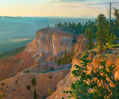 Tim Fitzharris - Sunrise at Sunrise Point, Bryce Canyon National Park, Utah