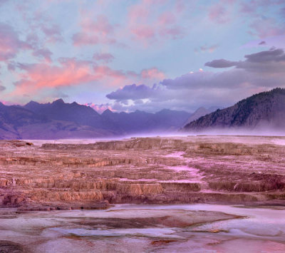 Tim Fitzharris - Geothermal hot springs, Minerva Terrace, Yellowstone National Park, Wyoming
