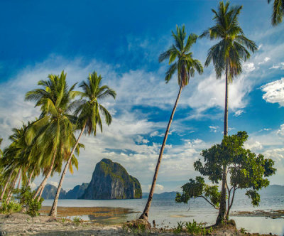 Tim Fitzharris - Beach and islands, Pinagbuyutan Island, Palawan, Philippines